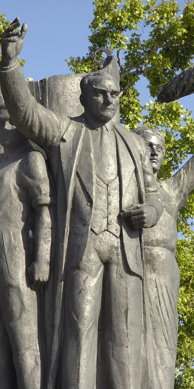 Kdz. Ereğli Atatürk Anıtı