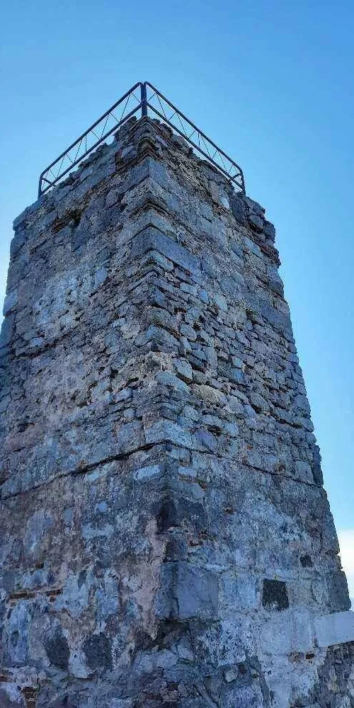 Çeştepe’deki taş deniz feneri kulesi