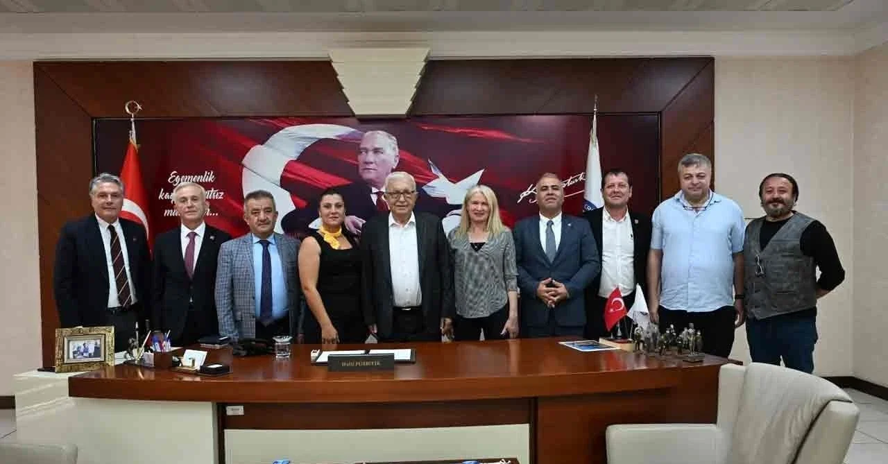 CHP heyetinden Karadeniz Ereğli Belediye Başkanı Halil Posbıyık’a geçmiş olsun ziyareti