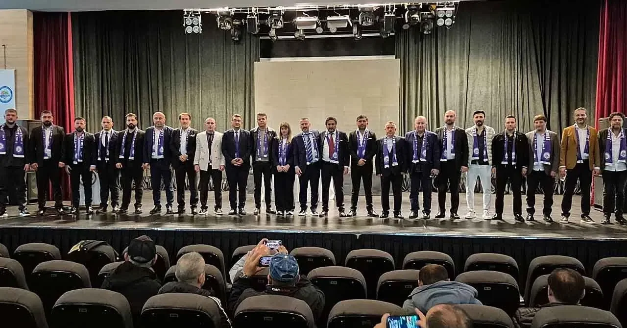 Karadeniz Ereğli 1980 Spor’da Aydın Demir başkan seçildi, yönetim 26 asile çıktı