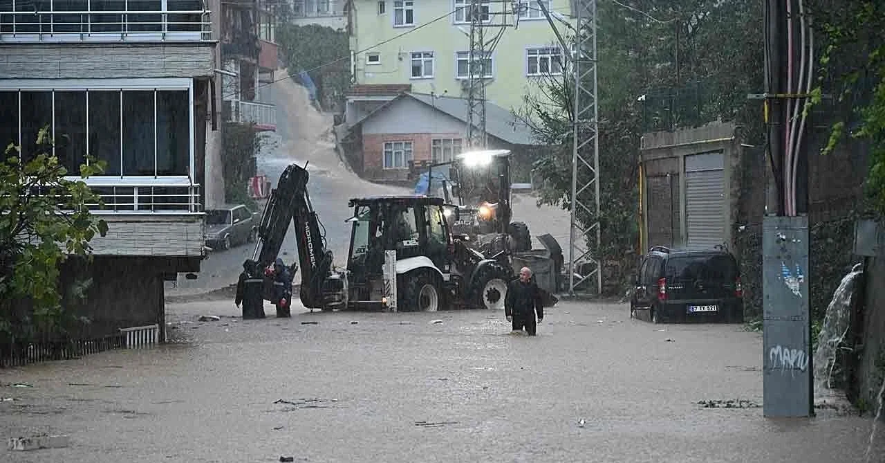 Zonguldak'ta sağanak sonrası okulların tatil durumu belirsiz
