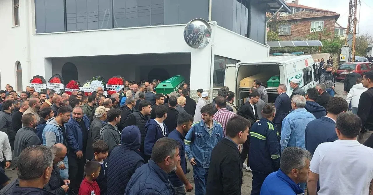 Okulda fenalaşan 3. sınıf öğrencisi Ömer Halis Yıldırım Kestaneci Köyü Mezarlığı’nda defnedildi