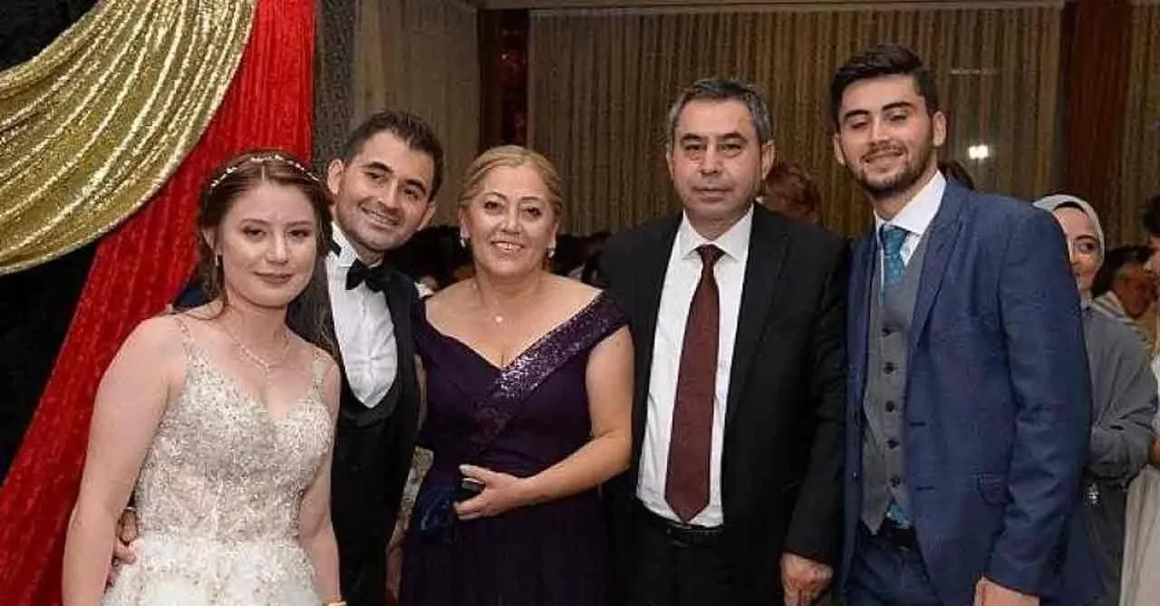 Eskı Mudur