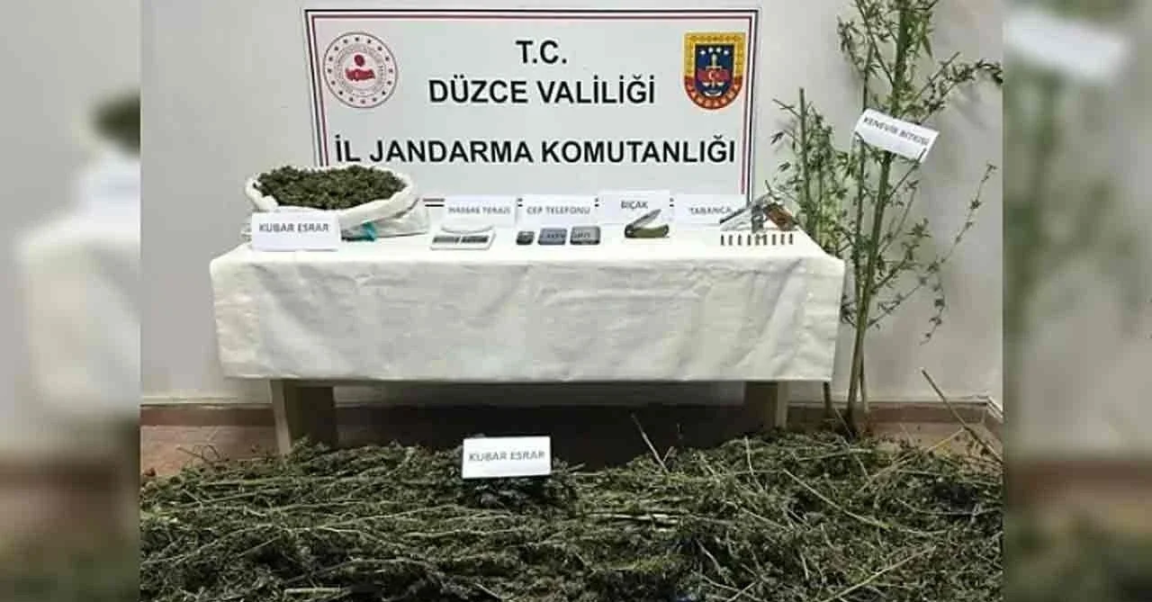 Gümüşova'da uyuşturucu operasyonunda 2 şüpheli gözaltına alındı