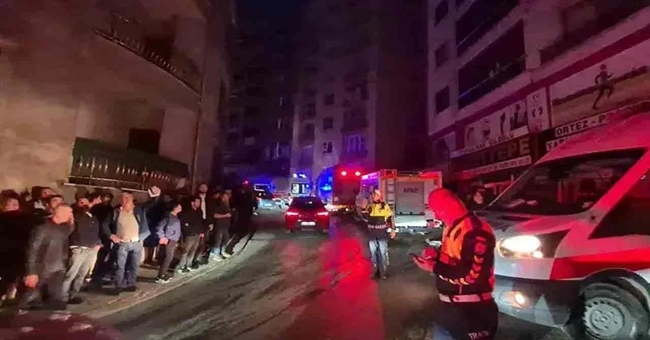 Kadırga Caddesi'ndeki bina çöktü: Türkan Özhan hayatını kaybetti, Kenan Akçaharman yaralandı